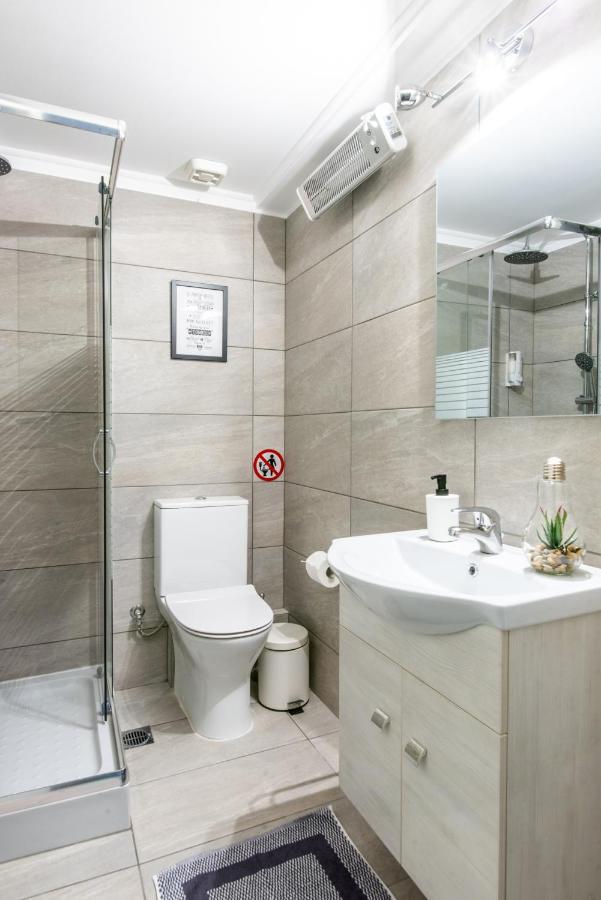 Place To Be Athens Apartment Bagian luar foto